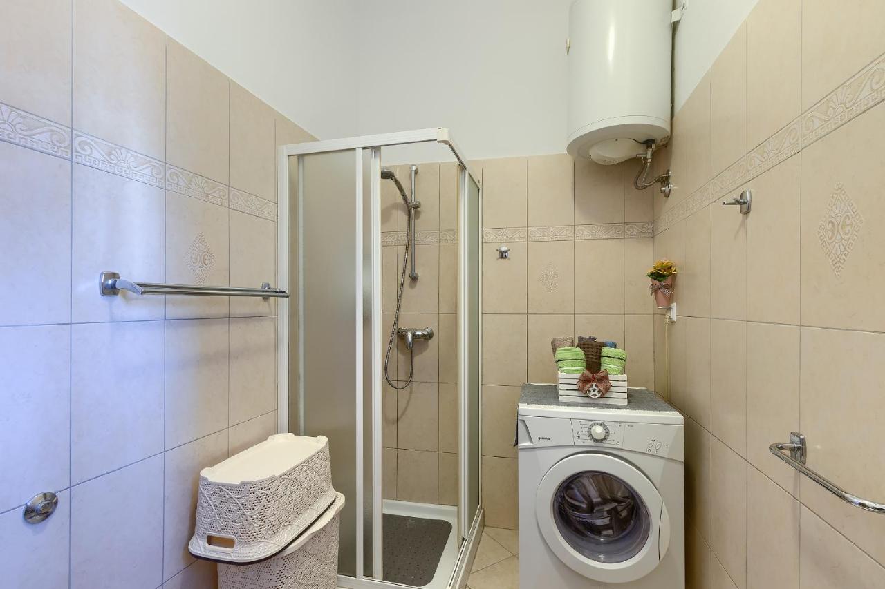 Aida Pula Apartment Ngoại thất bức ảnh